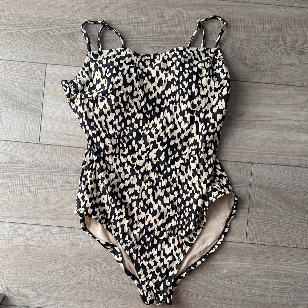 Kona Sol One Piece Swim Suit- Leopard Print- Womens L